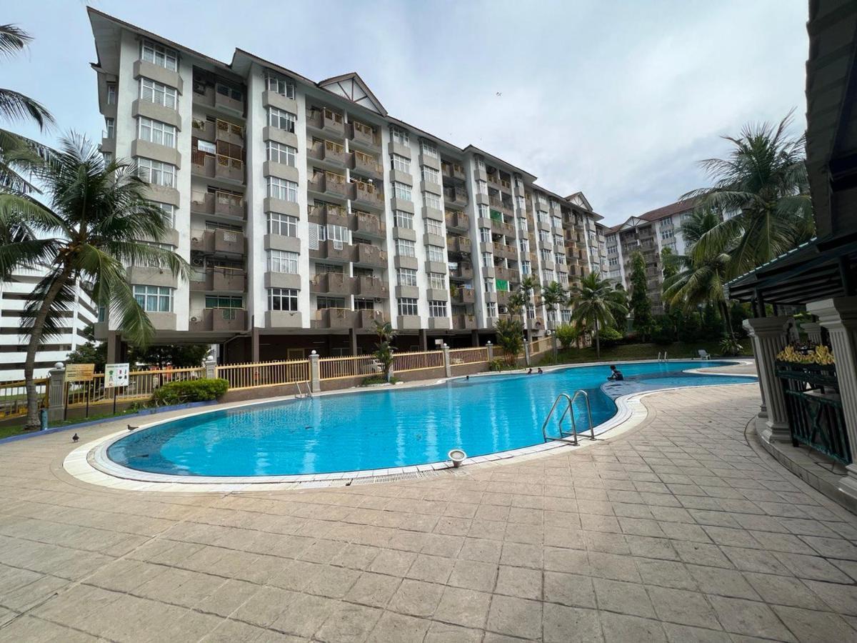 Hijauan Studio Unit @ Ocean View Resort Port Dickson Exterior foto